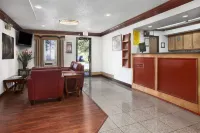 Super 8 by Wyndham Canton/Livonia Area Hotels in Canton