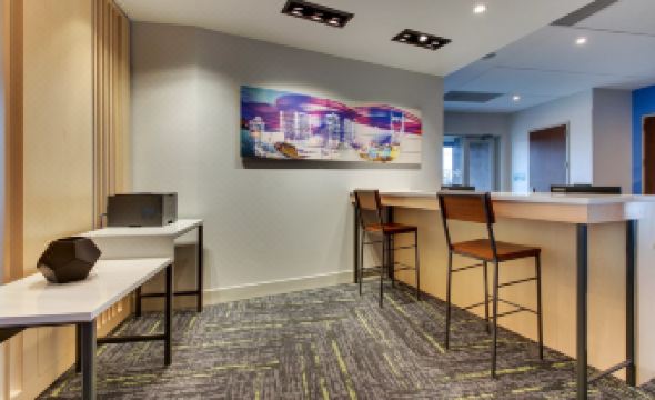Holiday Inn Express & Suites NASHVILLE METROCENTER DOWNTOWN by IHG