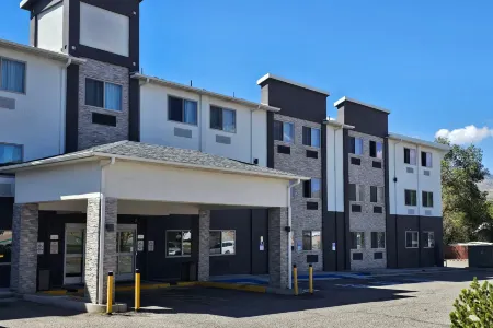 Wingate by Wyndham Los Alamos Отели рядом с достопримечательностью «Ред Дот Трейл трейлхед»