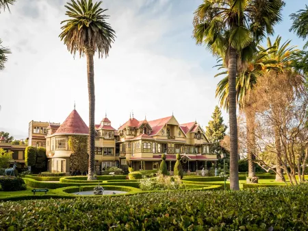 Hyatt Regency Santa Clara Отели рядом с достопримечательностью «Калифорниас Грэйт Америка»