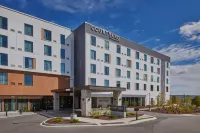 Courtyard Petoskey at Victories Square