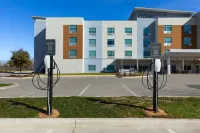 La Quinta Inn & Suites by Wyndham San Antonio at the RIM Hotels in Bexar County
