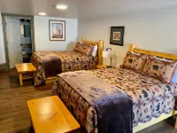Island Park Lodge Hotels in Island Park