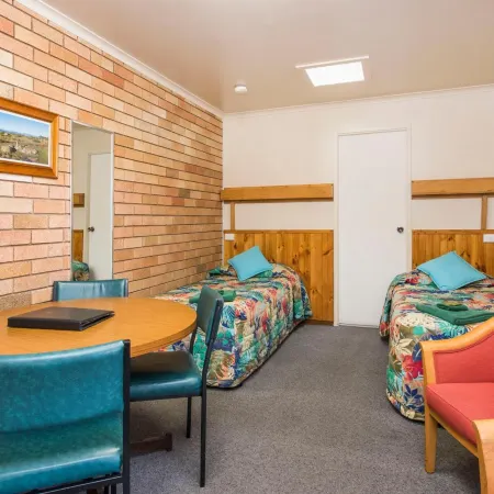 Ningana Motel