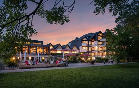 Hotel Moselblick Отели рядом с достопримечательностью «Burg Thurant»