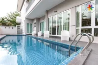 Private Studio in Bungalow by LilyandLoft Hotels in Subang Jaya