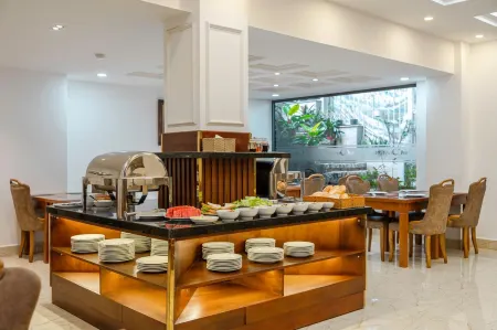 TTR Moonstone Apart Hotel Отели в г. Далат