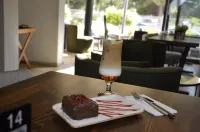 Crown Salamis Suites - breakfast