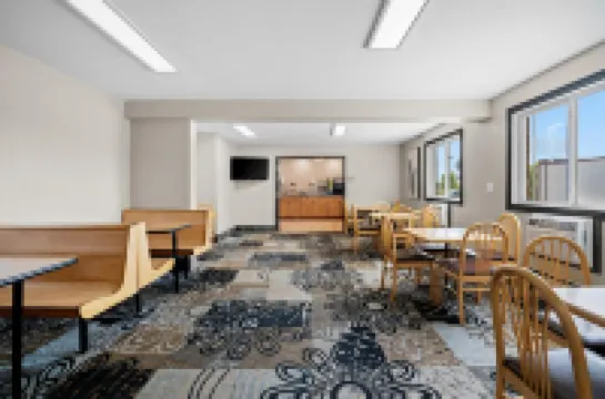 Fargo Inn and Suites