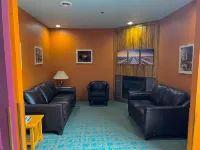 Bay Inn Hotel a Au Sable Charter Township