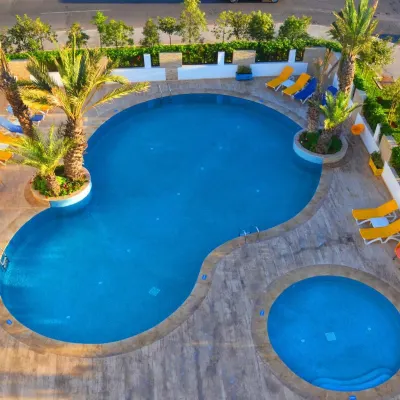 Atlantic Palm Beach Отели рядом с достопримечательностью «Пристань для яхт Адагира»
