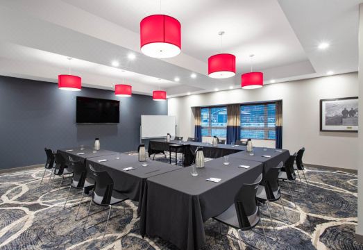 마이크로텔 인 & 스위트 바이 윈덤 포티지 라 프레리