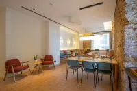 Port Plaza Apartments