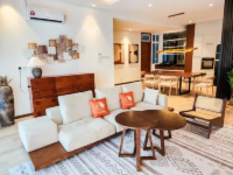 Railway Stylish Homestay (3Br3B) 6Pax by Cowidea