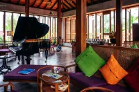 Underneath the Mango Tree - Beach and Spa Resort