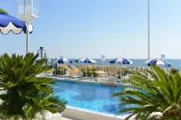 Hotel Anthony - Rooftop Pools