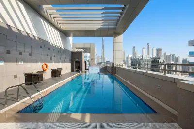 Royal Continental Suites Business Bay - Deluxe Apartments Hotels near Dubai Camel Race