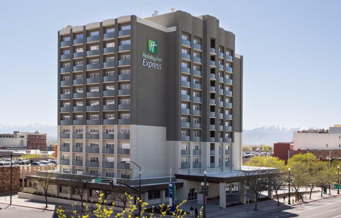 Holiday Inn Express & Suites STURBRIDGE by IHG