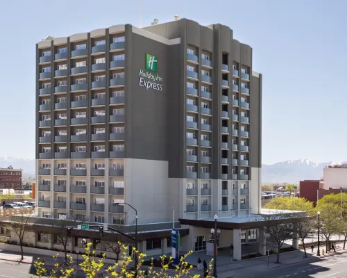 Holiday Inn Express & Suites STURBRIDGE by IHG Hotels in Worcester County