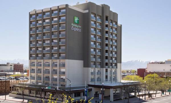 Holiday Inn Express & Suites Sturbridge by IHG