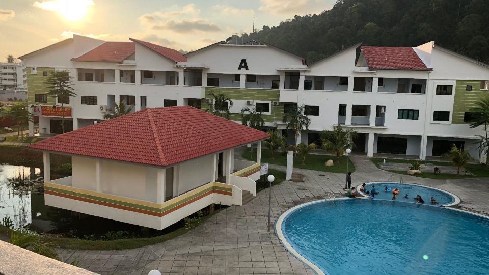 Walking Distance to the Beach, Pangkor