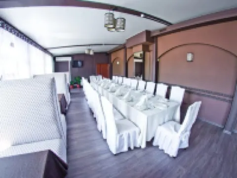 Kristall Palas Hotel โรงแรมในตเวียร์