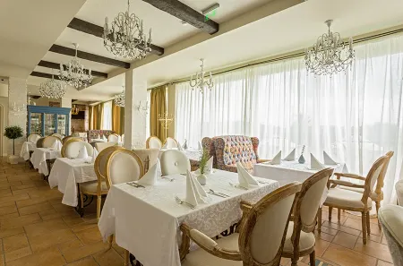 Therma Palace - Spa Mineral Pool & All Inclusive & Free Parking Отели в г. Albena