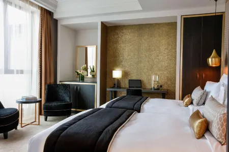 Niepce Paris Hotel, Curio Collection by Hilton