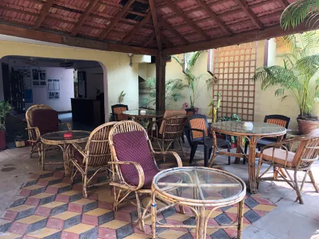 Thomas Beach Guesthouse