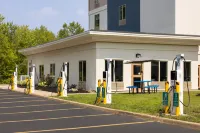 Holiday Inn Express & Suites HAMBURG by IHG - Parkplatz