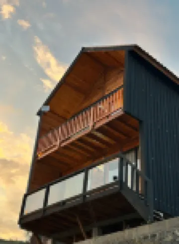 Dringo Cabin House