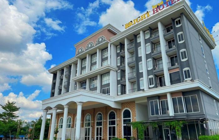 Bright Hotel