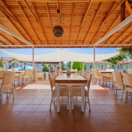 Larimar Suite Hotel