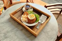 The Mangkoro Hotel - sarapan
