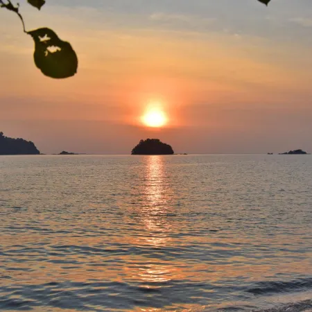 Avi Pangkor Beach Resort