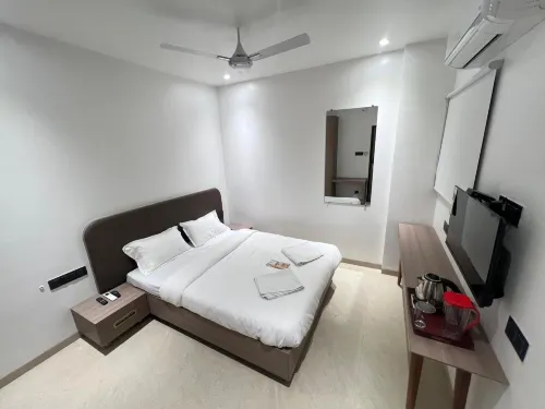 Hotel Grand Madhuram - breakfast