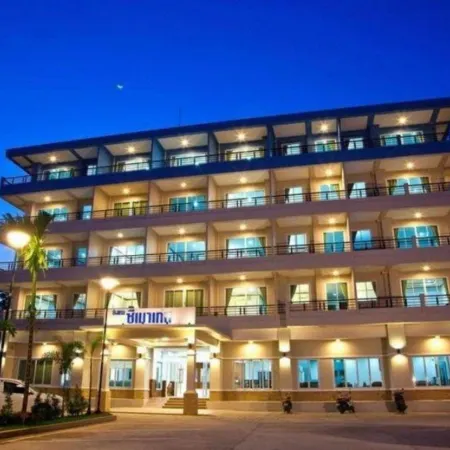 Sea Mountain Khanom Hotel