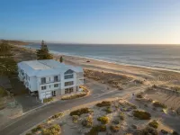 Sea Dunes Luxury Apartments - Homestays