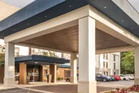 Hampton Inn Waldorf Hotels in Saint Charles