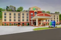 Holiday Inn Express & Suites Charleston NW - Cross Lanes Hotels in Nitro