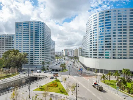 Ibis Tanger City Center Отели в г. Танжер