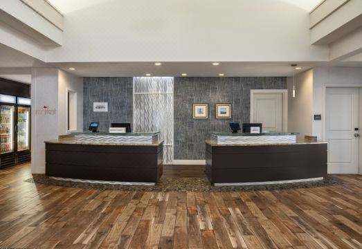 호텔 로비 및 휴식 공간