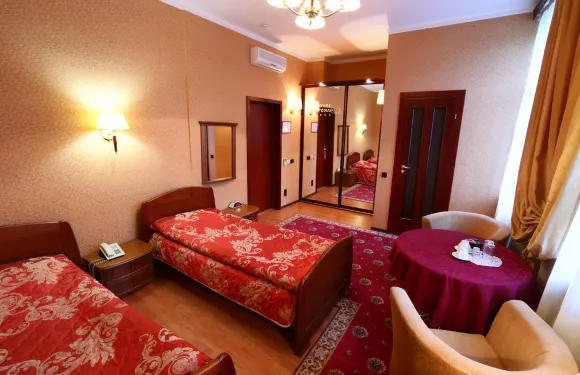 坡斯特亞勒特斯酒店