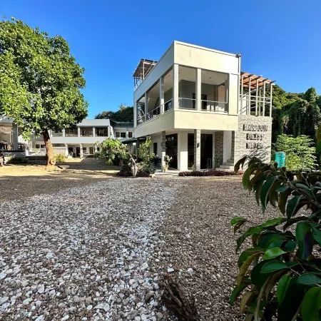Harbour Bliss Hotel