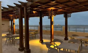 Amwaj Hotel