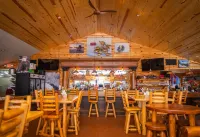 AJ's Lodge and Oven - 3-Star