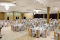 Crossroads Hotel Hotels in 