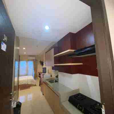 Skyview Apartement by Trie_ak Rooms