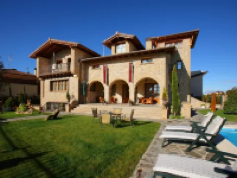 エル ジュグラー オリテのホテル