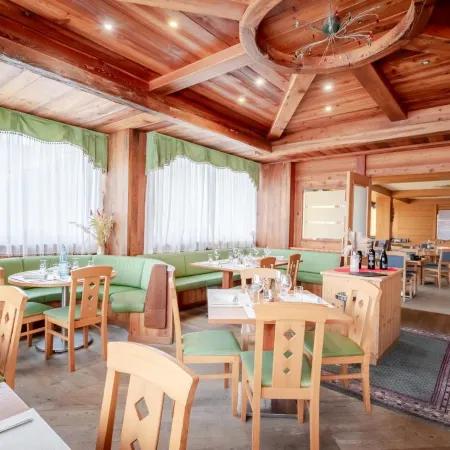 Alpine Mugon Hotel